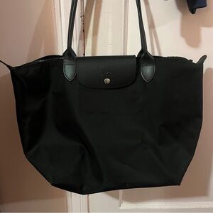black longchamp tote bag